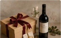 Corporate wine gift with bottle and gift box